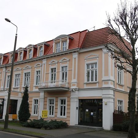Hotel Polonia Chojnice Ngoại thất bức ảnh
