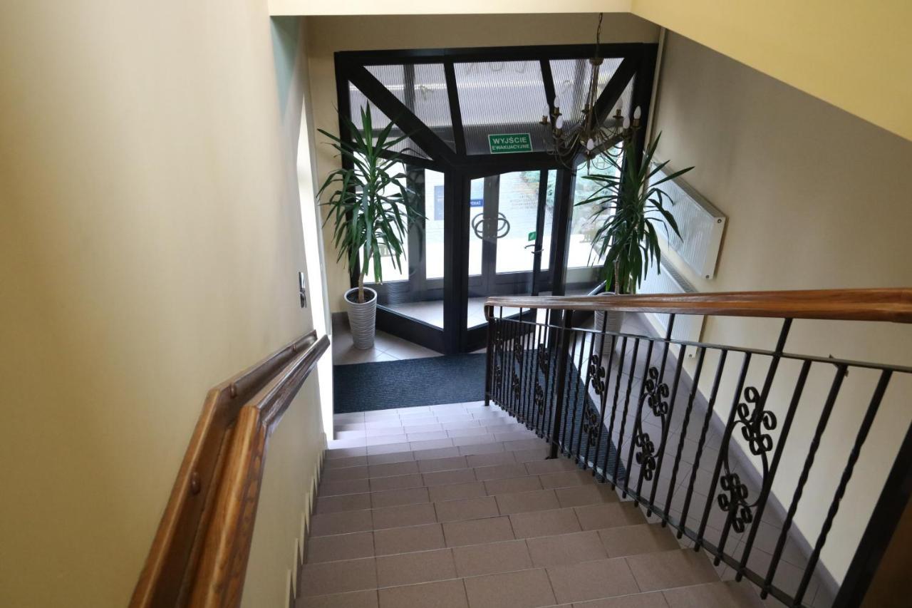 Hotel Polonia Chojnice Ngoại thất bức ảnh