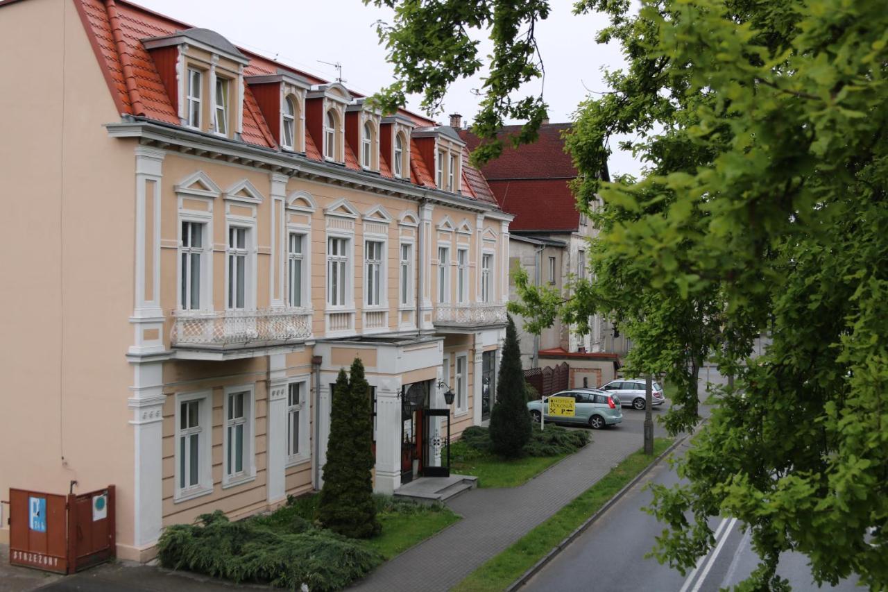Hotel Polonia Chojnice Ngoại thất bức ảnh