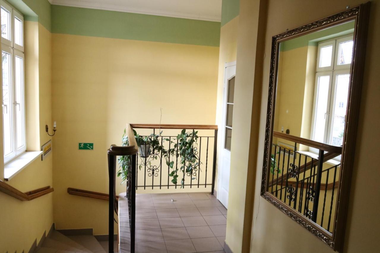 Hotel Polonia Chojnice Ngoại thất bức ảnh