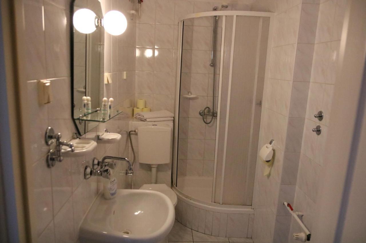 Hotel Polonia Chojnice Ngoại thất bức ảnh
